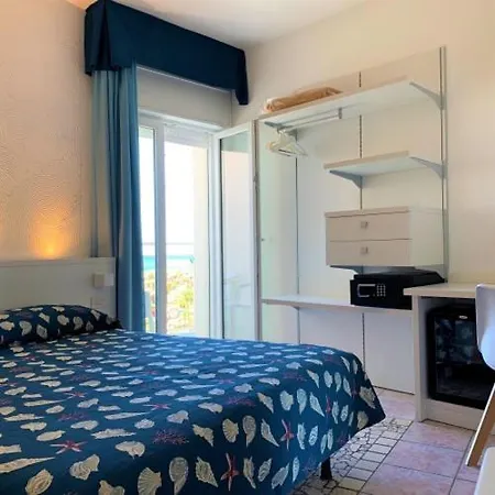 Nizza Frontemare Superior 3 Stelle فندق 3*