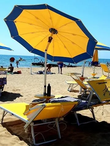 מלון Nizza Frontemare Superior 3 Stelle לידו די ג'סולו