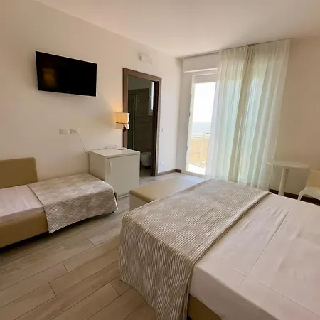 Nizza Frontemare Superior 3 Stelle Hotell 3*