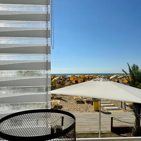 Hotel Nizza Frontemare Superior 3 Stelle