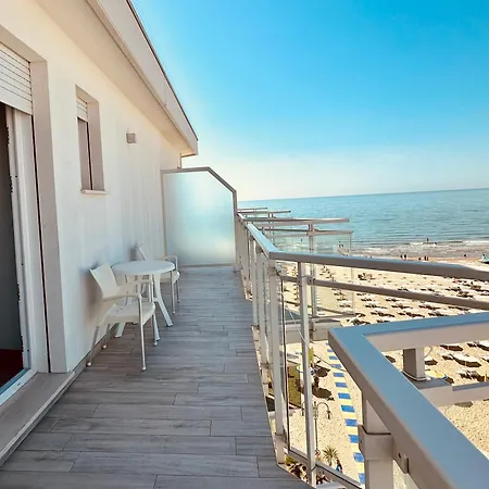 Hotel Nizza Frontemare Superior 3 Stelle
