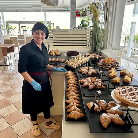 Nizza Frontemare Superior 3 Stelle Hotel