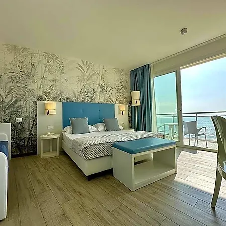 Hotel Nizza Frontemare Superior 3 Stelle