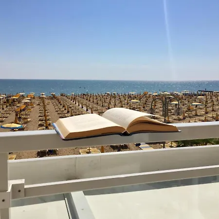 Nizza Frontemare Superior 3 Stelle 3*