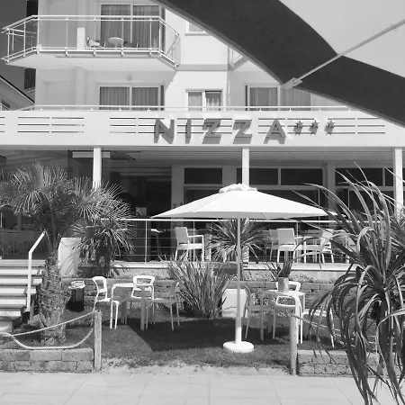 Nizza Frontemare Superior 3 Stelle Отель