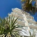 Отель Nizza Frontemare Superior 3 Stelle
