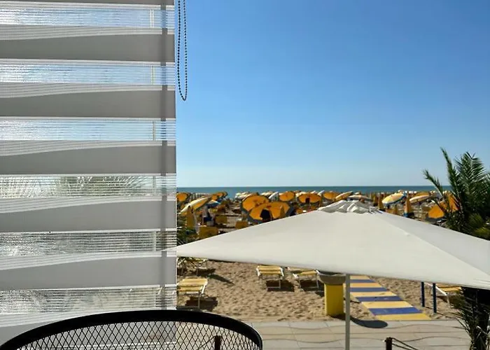Отель Nizza Frontemare Superior 3 Stelle