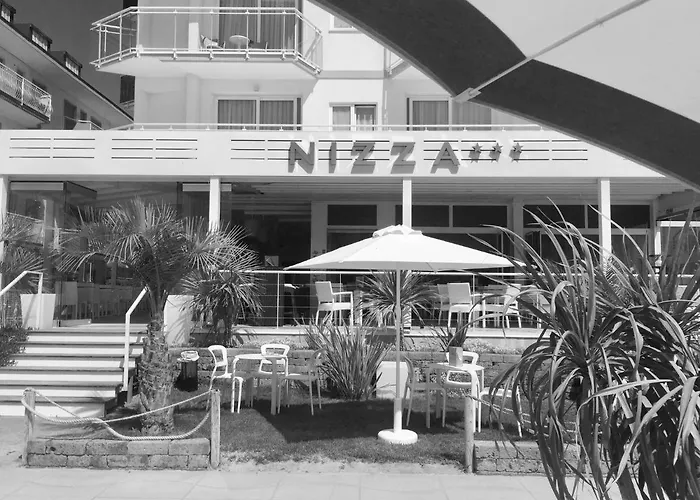 Nizza Frontemare Superior 3 Stelle Hotel
